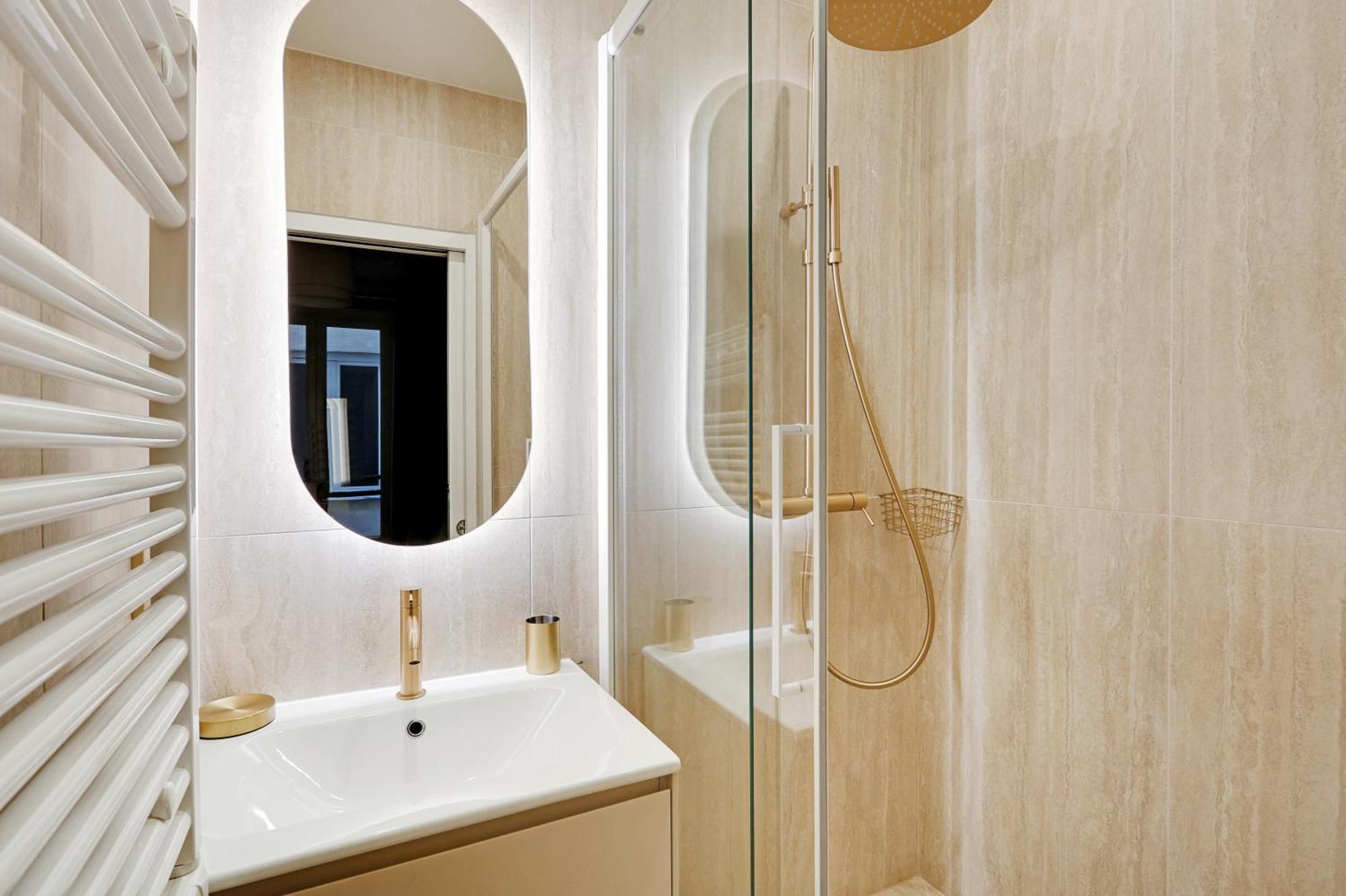Pick A Flat'S Apartments In Opera Saint Lazarre - Rue De L'Isly 파리 외부 사진